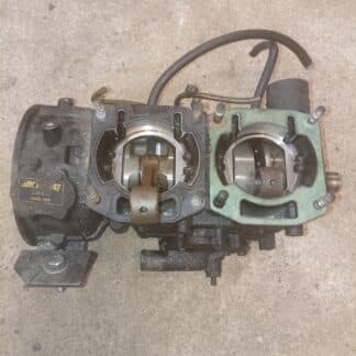 Arctic Cat 550-91 moottorin alakerta