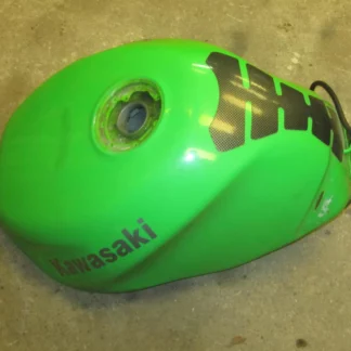 Kawasaki ZX9R-99 Polttoainetankki
