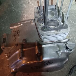 Honda CB 125 B6 -75 Moottori