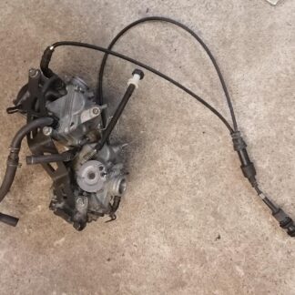 Honda XL125V-99 kaasuttimet